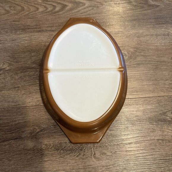 Pyrex 1.5 Qt Divided Casserole Dish Early American Brown Gold with Lid Vintage - Picture 4 of 10